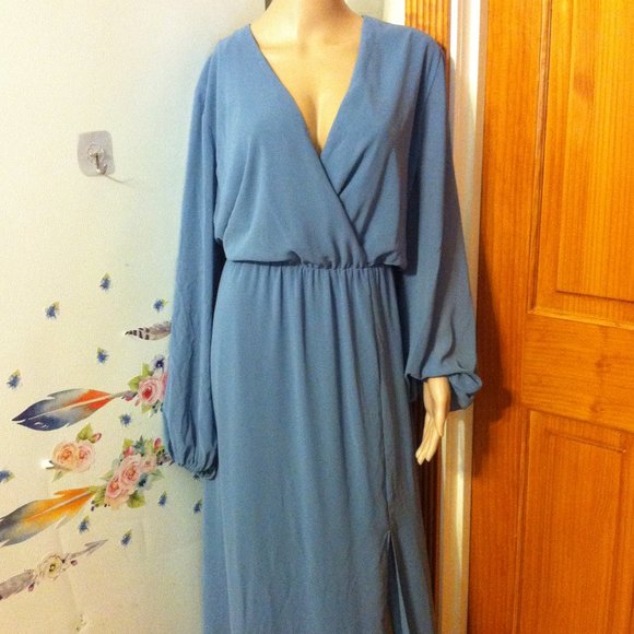 DB Studio Dress - Picture 2 of 7